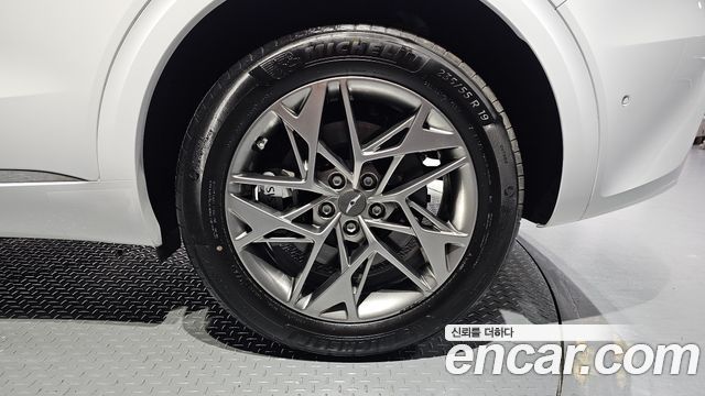 Genesis GV70 2.5T Gasoline AWD 2024 — фото 21