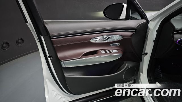 Genesis GV70 2.5T Gasoline AWD 2024 — фото 24