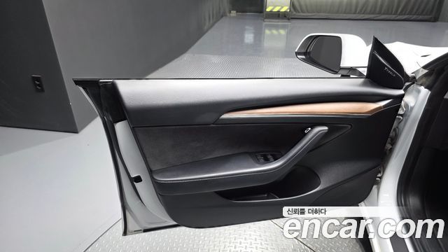 Tesla Model 3 Long Range AWD 2021 — фото 24