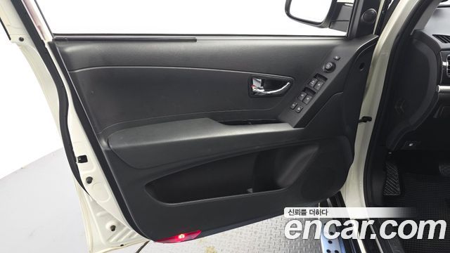 KG Mobility (SsangYong) Korando C Clubby 2WD Park 2013 — фото 30