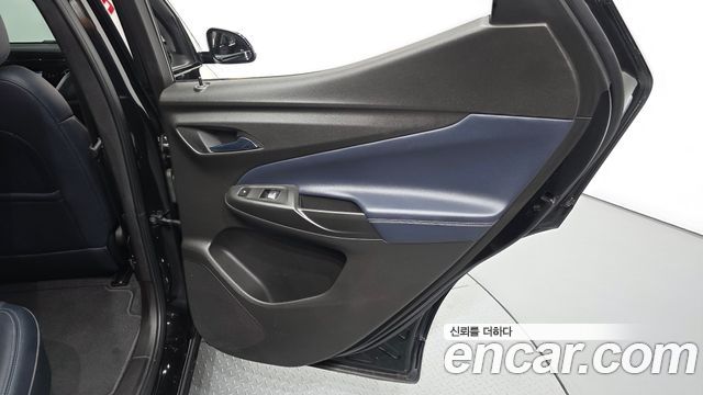 Chevrolet Bolt EUV Premier 2022 — фото 25