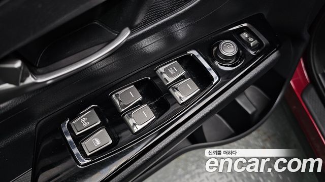 KG Mobility (SsangYong) Beautiful Korando Gasoline 1.5 2WD C5 Plus 2020 — фото 30