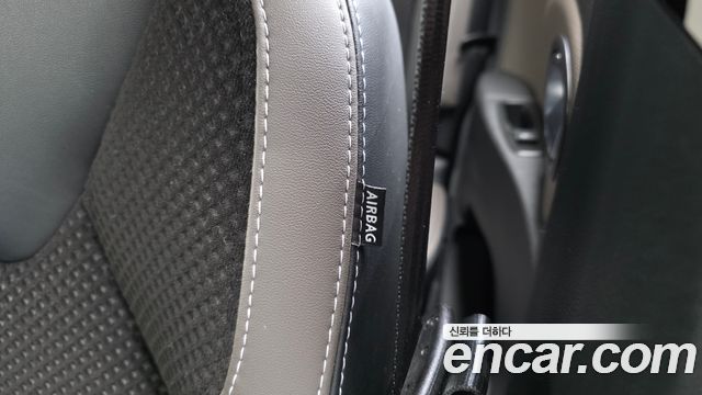 Renault Korea Clio Intens 2019 — фото 37