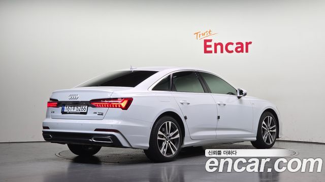 Audi A6 (C8) 45 TFSI Quattro Premium 2023 — фото 2