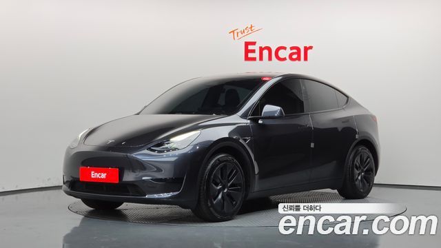 Tesla Model Y RWD
