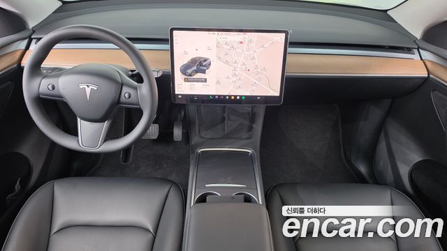 Tesla Model Y RWD 2025 — фото 7