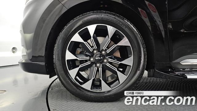Kia Carnival (IV) Diesel 7-Seater Hi-Limousine Signature 2023 — фото 5