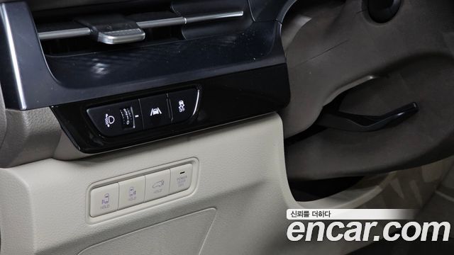 Kia Carnival (IV) Diesel 7-Seater Hi-Limousine Signature 2023 — фото 13