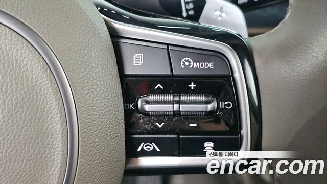 Kia Carnival (IV) Diesel 7-Seater Hi-Limousine Signature 2023 — фото 16