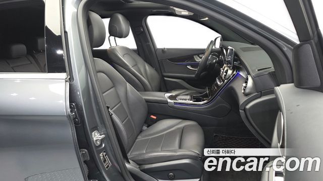 Mercedes-Benz GLC-Class (X253) GLC300 4MATIC 2020 — фото 11