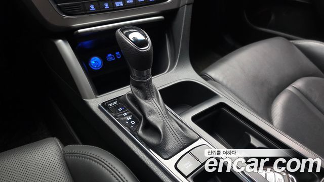 Hyundai Sonata Hybrid (LF) 2.0 HEV Smart 2016 — фото 9