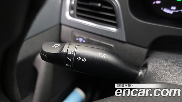 Hyundai Sonata Hybrid (LF) 2.0 HEV Smart 2016 — фото 17