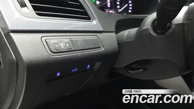 Hyundai Sonata Hybrid (LF) 2.0 HEV Smart 2016 — фото 20