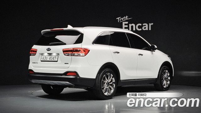 Kia Sorento Diesel 2.0 2WD Noblesse 2017 — фото 2