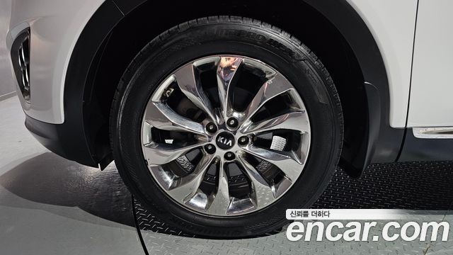 Kia Sorento Diesel 2.0 2WD Noblesse 2017 — фото 5