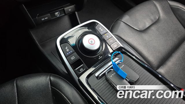 Kia Niro Plus Earth 2023 — фото 9