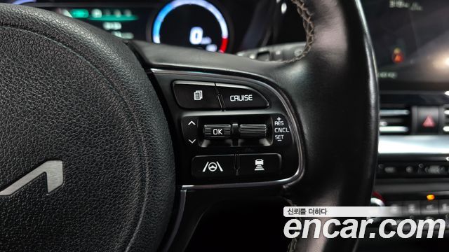 Kia Niro Plus Earth 2023 — фото 16