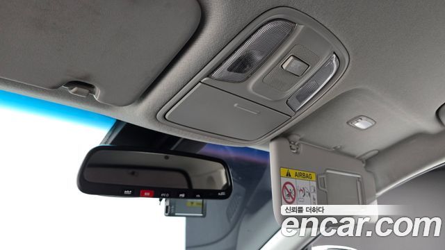 Kia Niro Plus Earth 2023 — фото 19