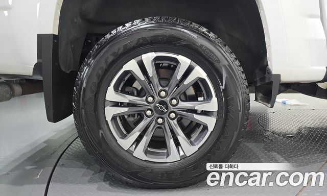 Chevrolet Real New Colorado 3.6 Z71-X 4WD 2022 — фото 5