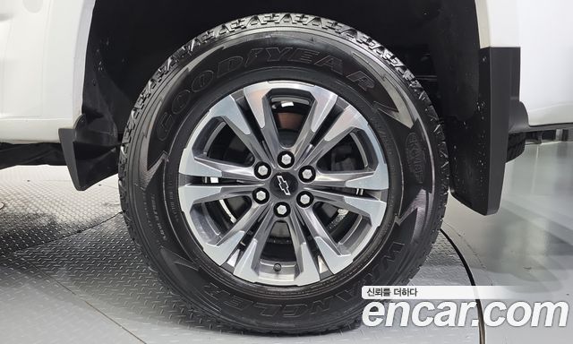 Chevrolet Real New Colorado 3.6 Z71-X 4WD 2022 — фото 21