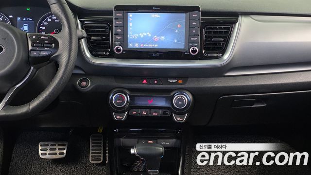 Kia Stonic 1.4 Prestige 2018 — фото 14