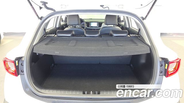 Kia Stonic 1.4 Prestige 2018 — фото 20