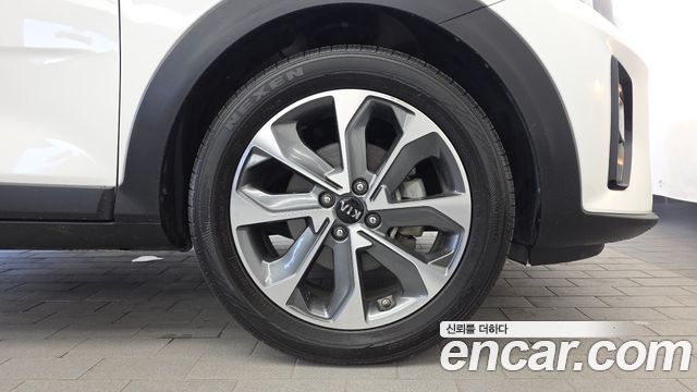 Kia Stonic 1.4 Prestige 2018 — фото 21