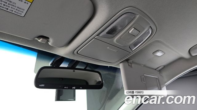 Kia Niro Prestige 2018 — фото 18