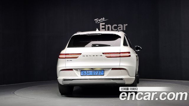 Genesis Electrified (GV70) e-AWD 2022 — фото 4
