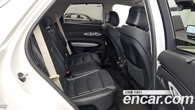 Genesis Electrified (GV70) e-AWD 2022 — фото 12