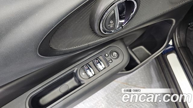 MINI Cooper Clubman Standard 2nd 2018 — фото 13