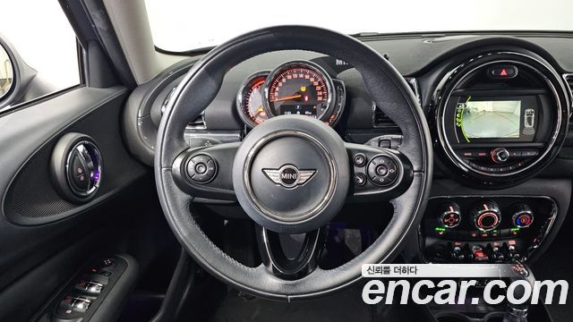 MINI Cooper Clubman Standard 2nd 2018 — фото 15