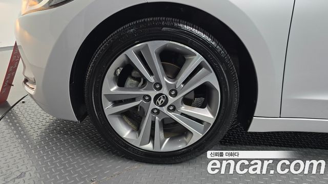 Hyundai Avante (AD) 1.6 GDI Value Plus 2017 — фото 5