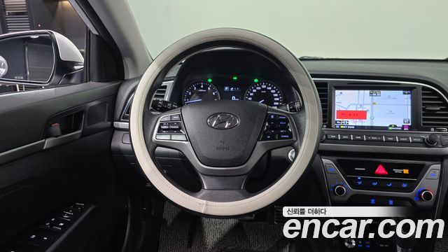 Hyundai Avante (AD) 1.6 GDI Value Plus 2017 — фото 12