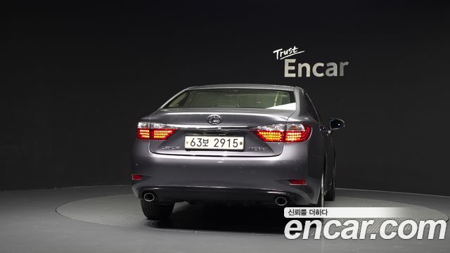 Lexus ES350 Supreme XV60 2015 — фото 4