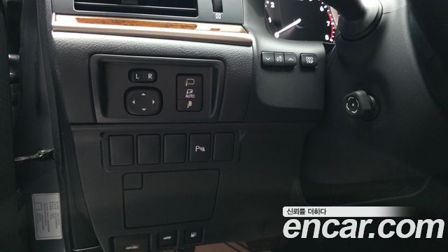 Lexus ES350 Supreme XV60 2015 — фото 16