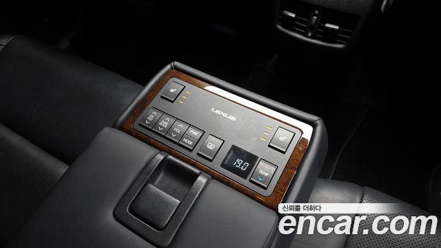 Lexus ES350 Supreme XV60 2015 — фото 17
