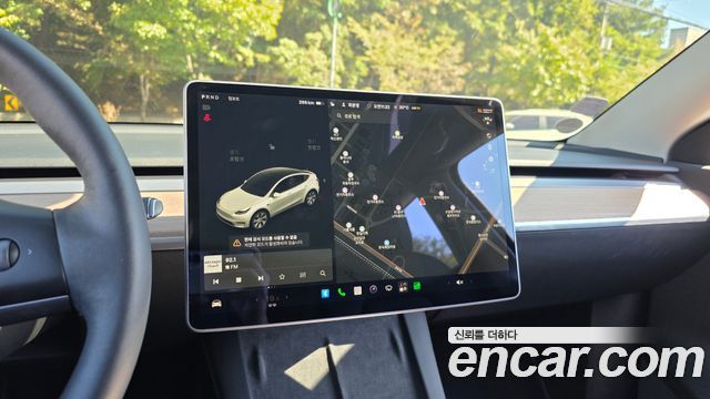 Tesla Model Y Long Range AWD 2021 — фото 12