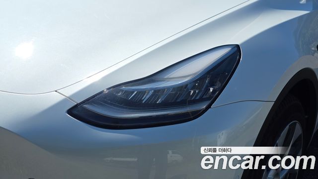 Tesla Model Y Long Range AWD 2021 — фото 22