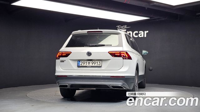 Volkswagen Tiguan Allspace 2.0 TDI Prestige 2020 — фото 4