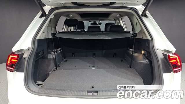 Volkswagen Tiguan Allspace 2.0 TDI Prestige 2020 — фото 20