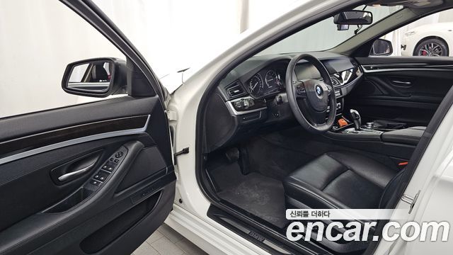 BMW 5 Series (F10) 520d 2013 — фото 10