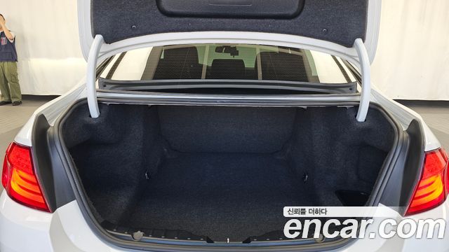 BMW 5 Series (F10) 520d 2013 — фото 20