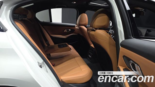 BMW 3 Series (G20) 320i M Sport 2025 — фото 11
