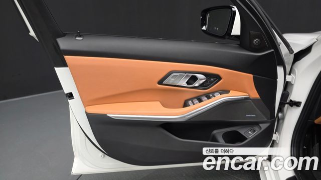BMW 3 Series (G20) 320i M Sport 2025 — фото 24