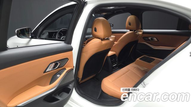 BMW 3 Series (G20) 320i M Sport 2025 — фото 26
