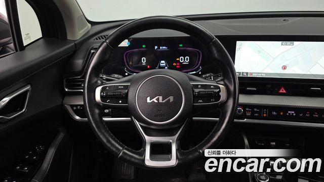Kia Sportage (V) Diesel 2.0 2WD Prestige 2023 — фото 13