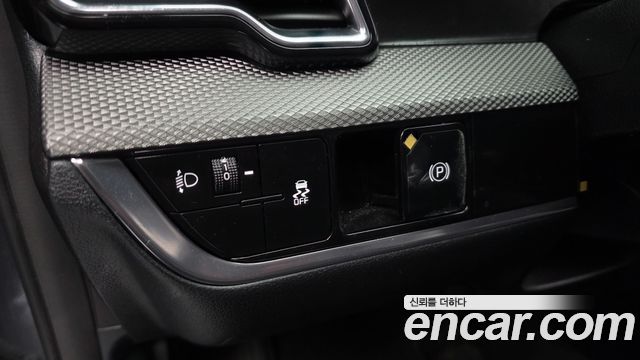 Kia Sportage (V) Diesel 2.0 2WD Prestige 2023 — фото 27
