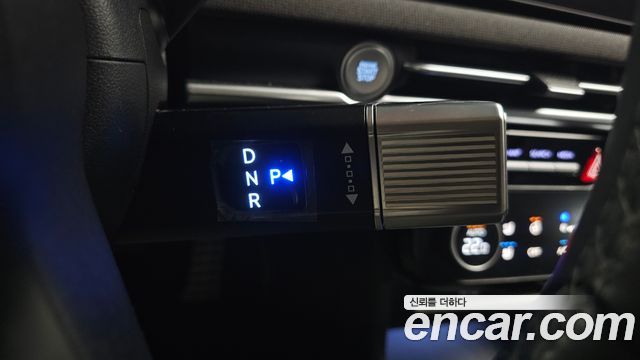 Hyundai Tucson (NX4) Gasoline 1.6 Turbo 2WD Inspiration 2025 — фото 9