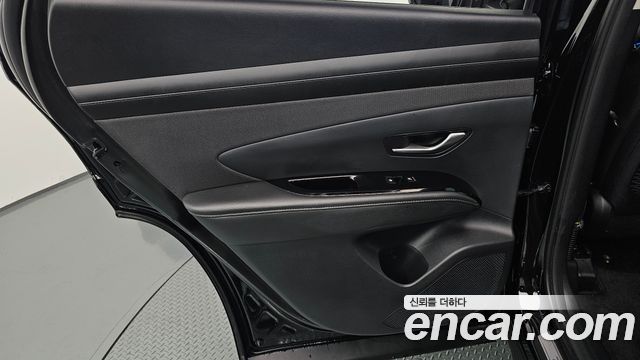 Hyundai Tucson (NX4) Gasoline 1.6 Turbo 2WD Inspiration 2025 — фото 25